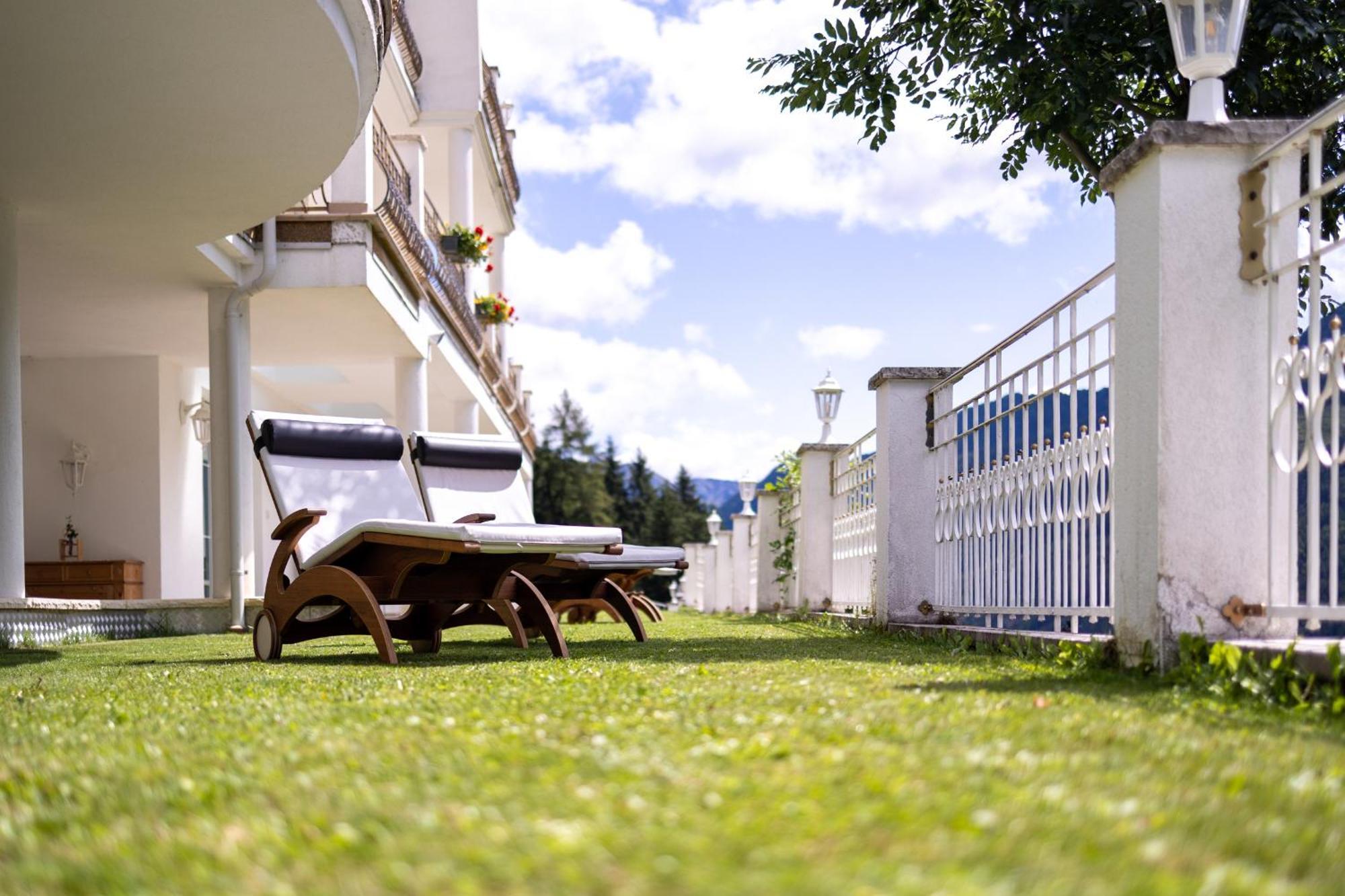 B&B Das Land-Palais - Private Mountain Hideaway Selva dei Molini Exterior photo